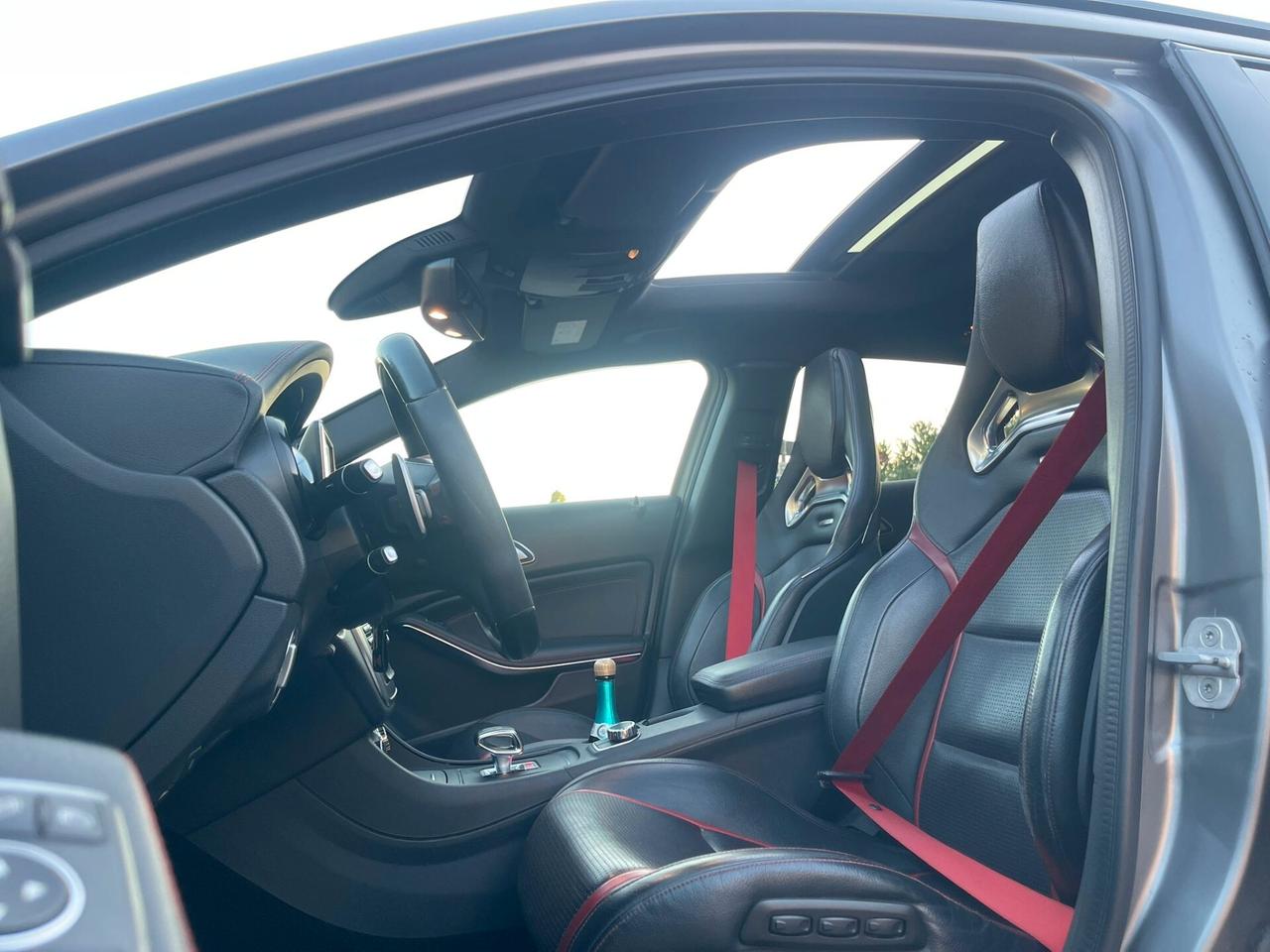 Mercedes benz GLA 45 AMG 4Matic Performance AMG
