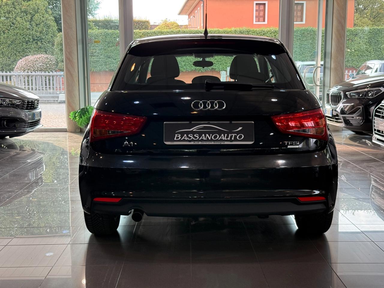 Audi A1 Sportback 1.0 tfsi 82cv NEOPATENTATI 23.000 KM!!!