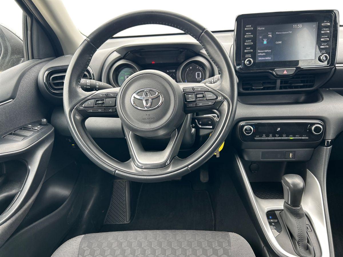TOYOTA Yaris 4ª serie - Yaris 1.5 Hybrid 5 porte Trend