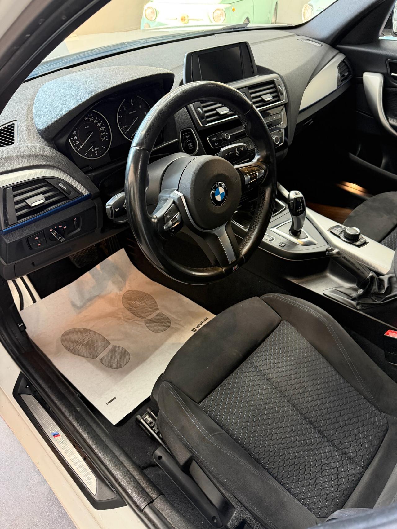 Bmw 118 118d 5p. Msport