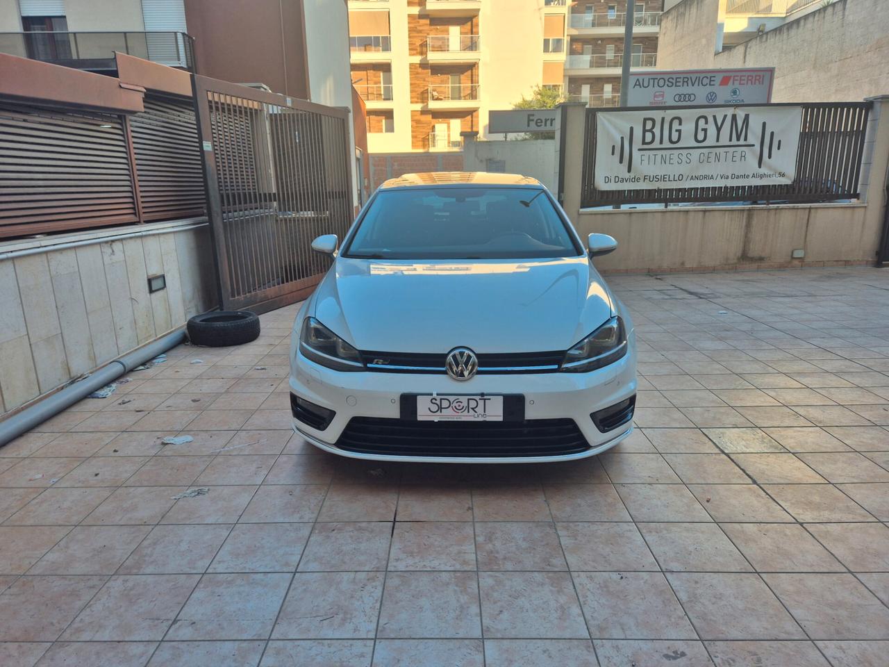 Volkswagen Golf 1.6 TDI 5p. R-LINE TETTO