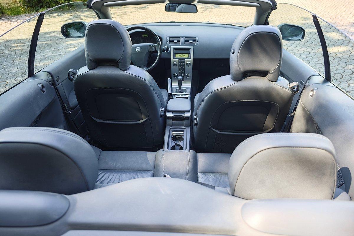 VOLVO C70 2.0 D Momentum