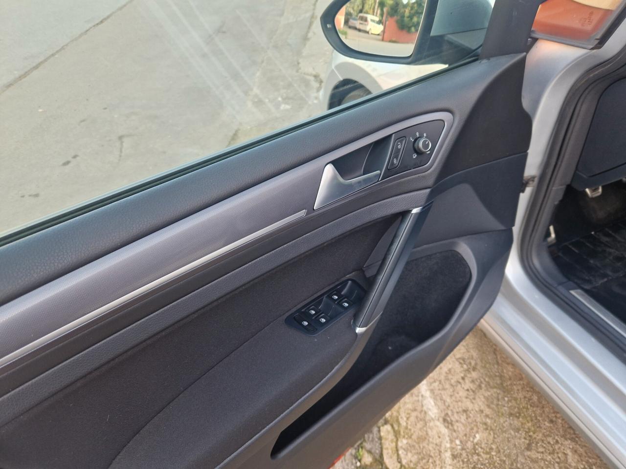 Volkswagen Golf 1.6 TDI 110 CV 5p. Sport Edition BlueMotion R-Line