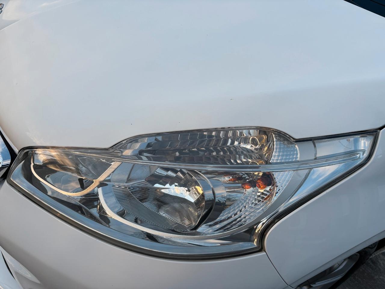 Peugeot 208 1.4 HDi 68 CV 5 porte Allure