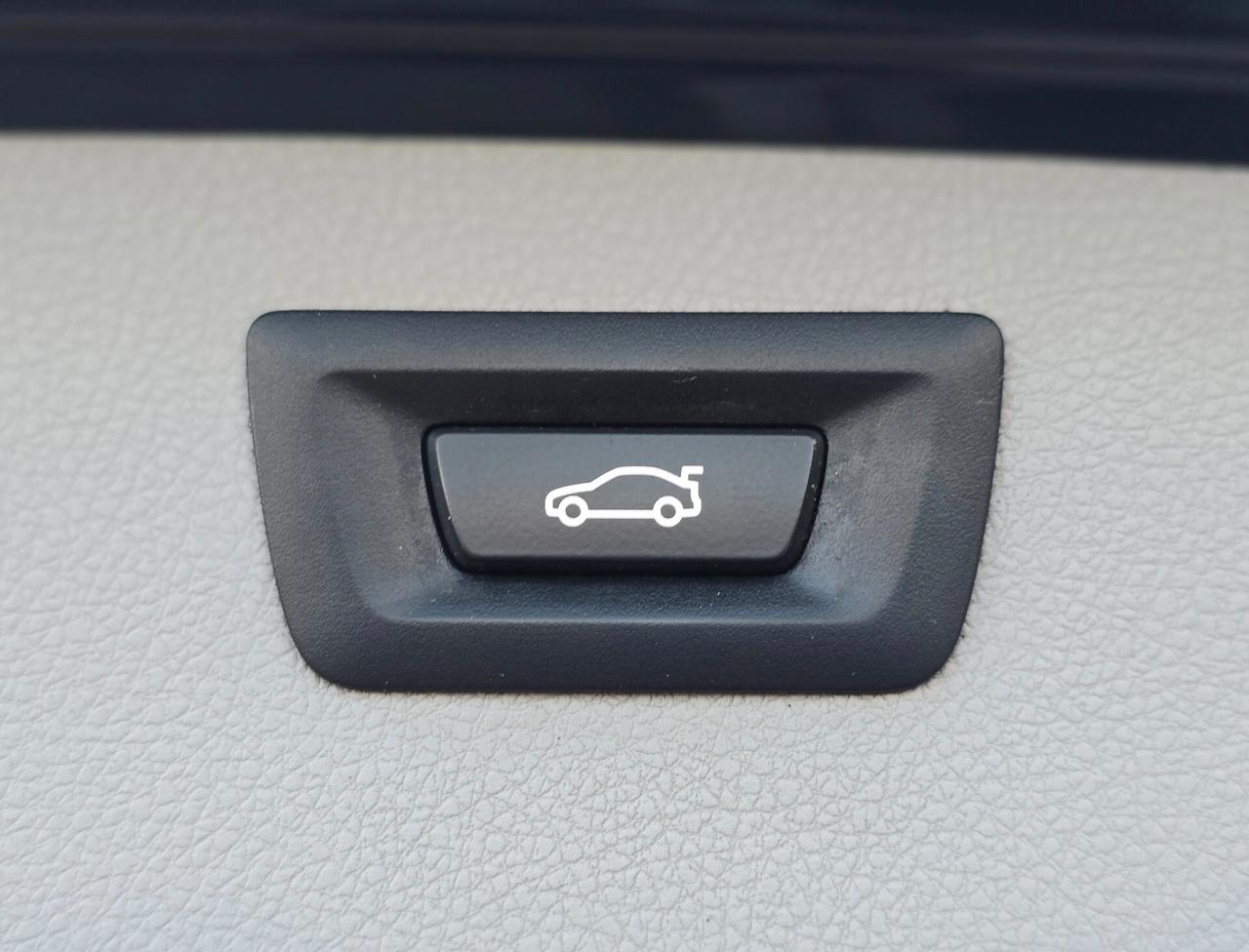 BMW 316D TOURING AUTOMATICA FULL LED NUOVISSIMA