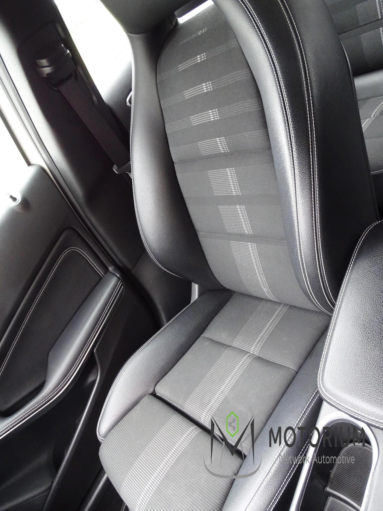 Mercedes-Benz GLA 180 Sport PACCHETTO AMG SPECIAL EDITION