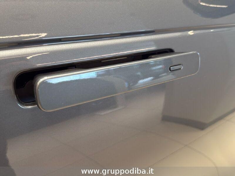 Land Rover Range Rover Velar Velar D MHEV 3.0D I6 300CV AWD AT Dynamic SE