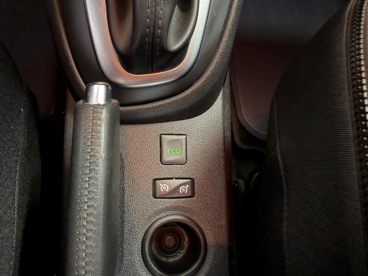 Renault Captur dCi 8V 90 CV EDC Initiale Paris