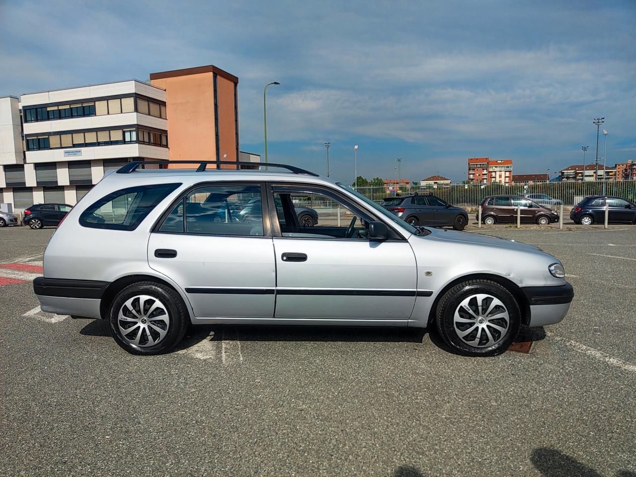 Toyota Corolla 1.4i 16V S.W. Sol