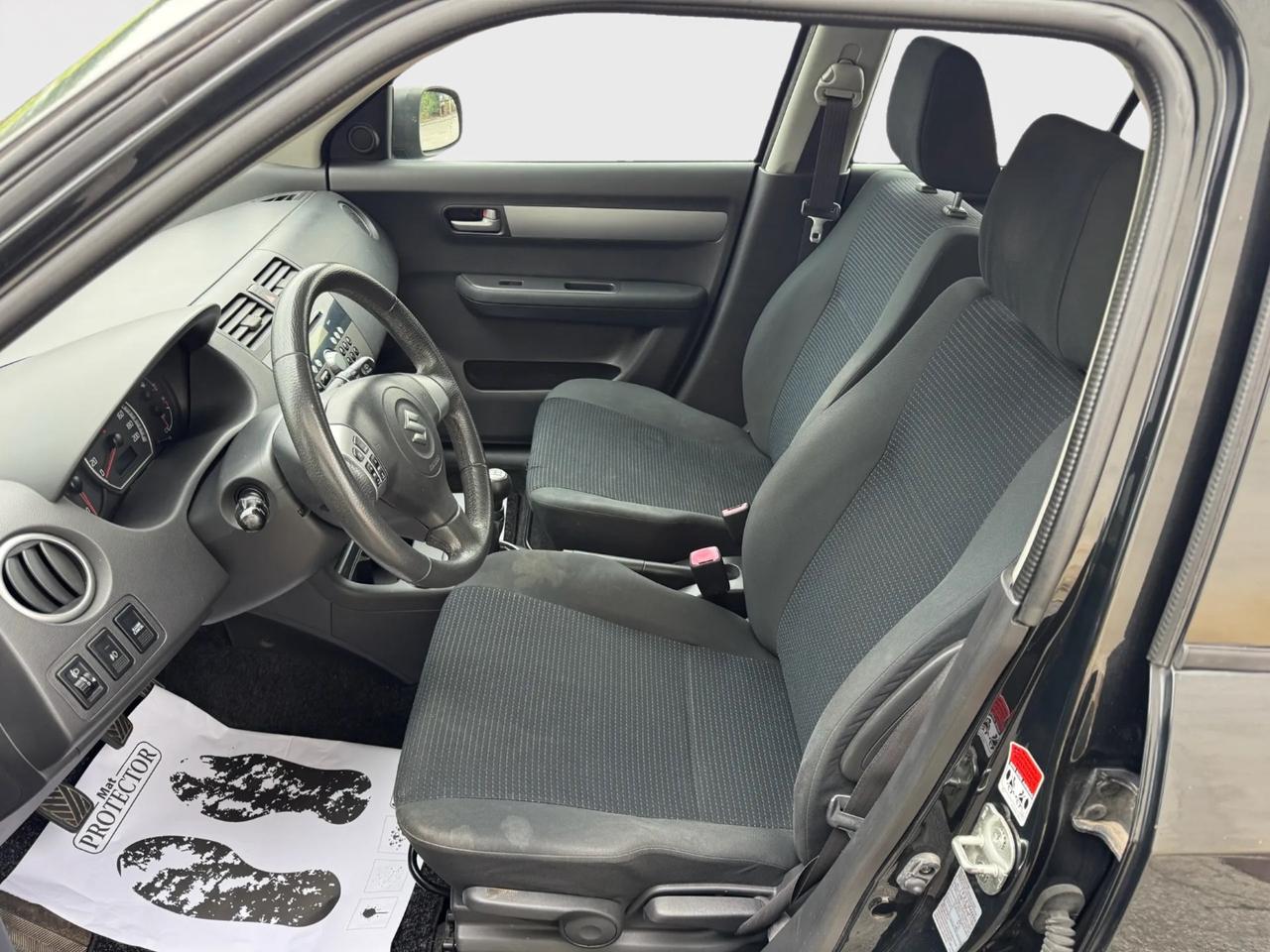 Suzuki Swift 1.3 benzina gpl 2010 neo patentati