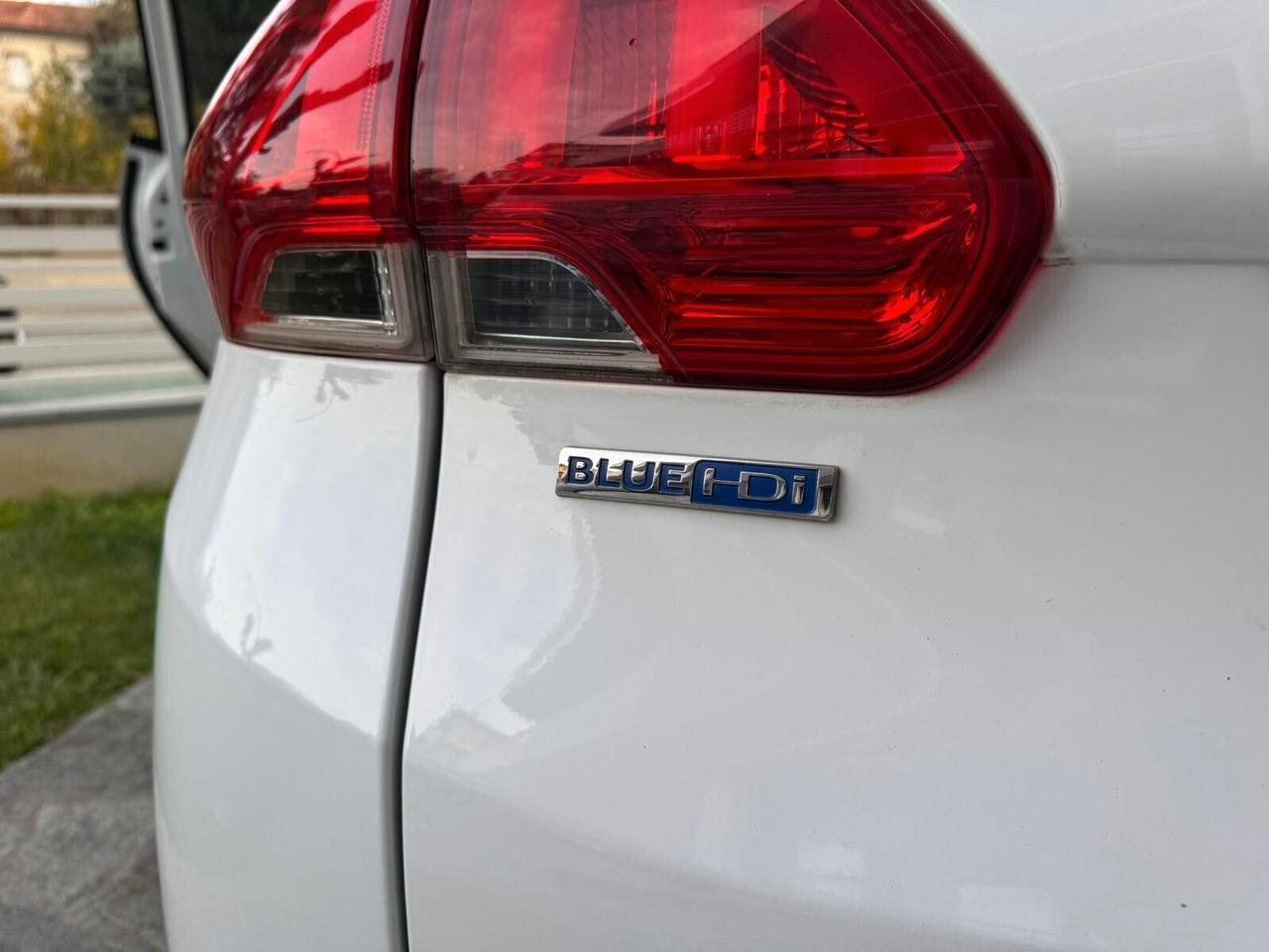 PEUGEOT 2008 BlueHDi 75 ACTIVE