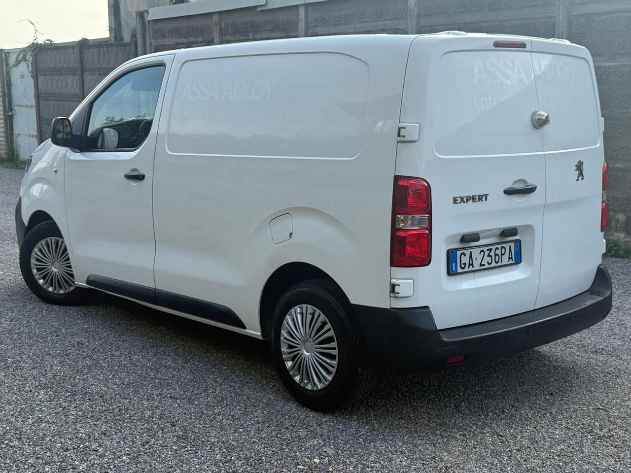 Peugeot Expert 180 S&S EAT8 PC-TN Furgone Premium Compact