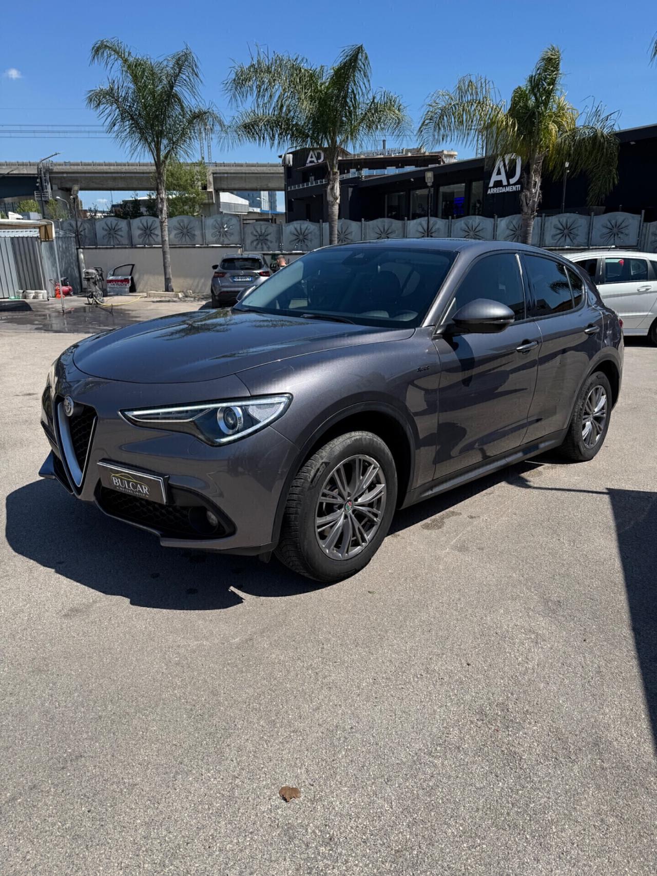 Alfa Romeo Stelvio 2.2 Turbodiesel 180 CV AT8 Q4 Business