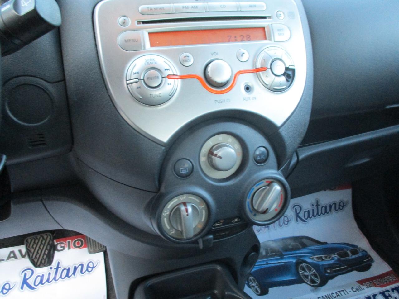Nissan Micra 1.2 12V MOLTO BELLA 2012