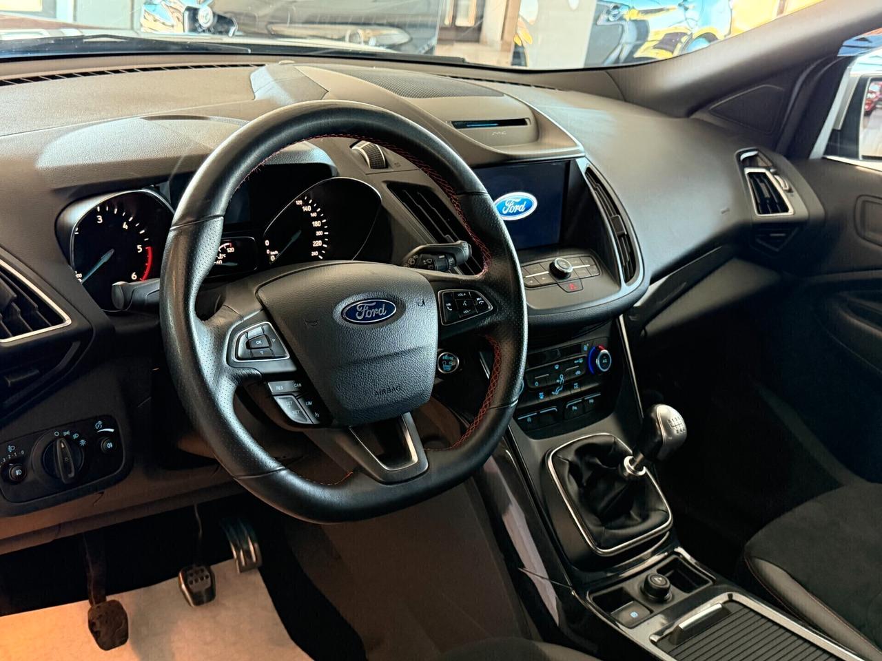 Ford Kuga 2WD 2.0 TDCI 120 cv. ST LINE