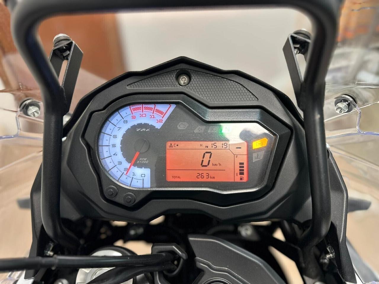 BENELLI TRK 502 X TRK502X + SET 3 VALIGE 2024