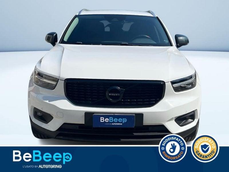 Volvo XC40 2.0 T4 MOMENTUM AWD GEARTRONIC