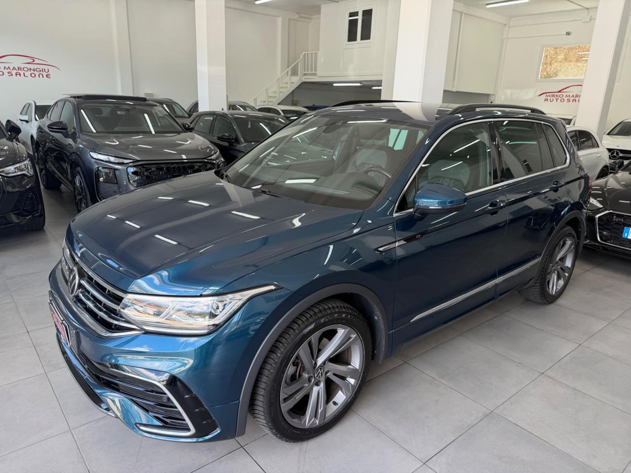 VW Tiguan 2.0 TDI 150 CV SCR DSG R-Line FINANZIABILE