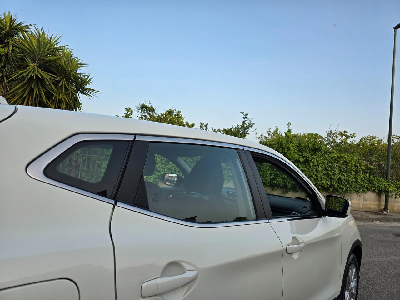 NISSAN QASHQAI RESTYLING CON SOLI 137.000KM NUOVA