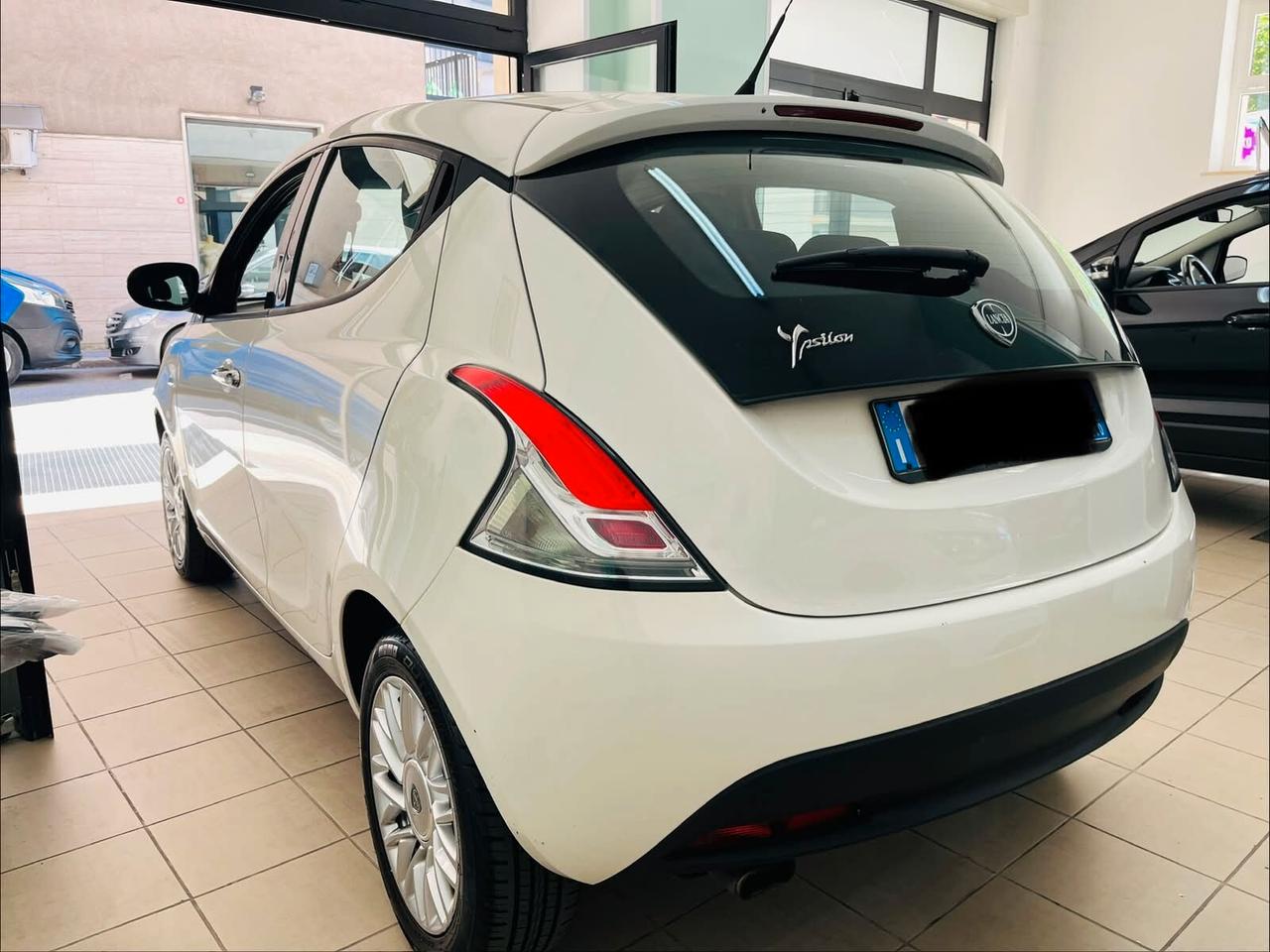 Lancia Ypsilon 1.2 GPL - 135000KM! - 2013