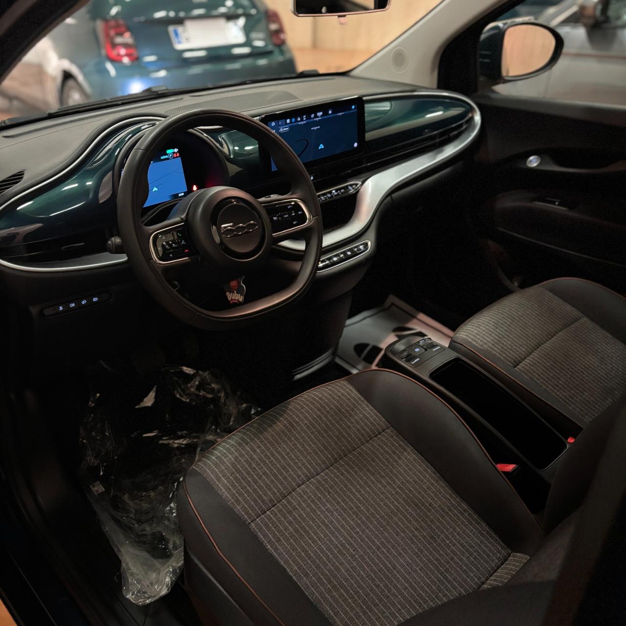 Fiat 500 500e Berlina 42 kWh Icon