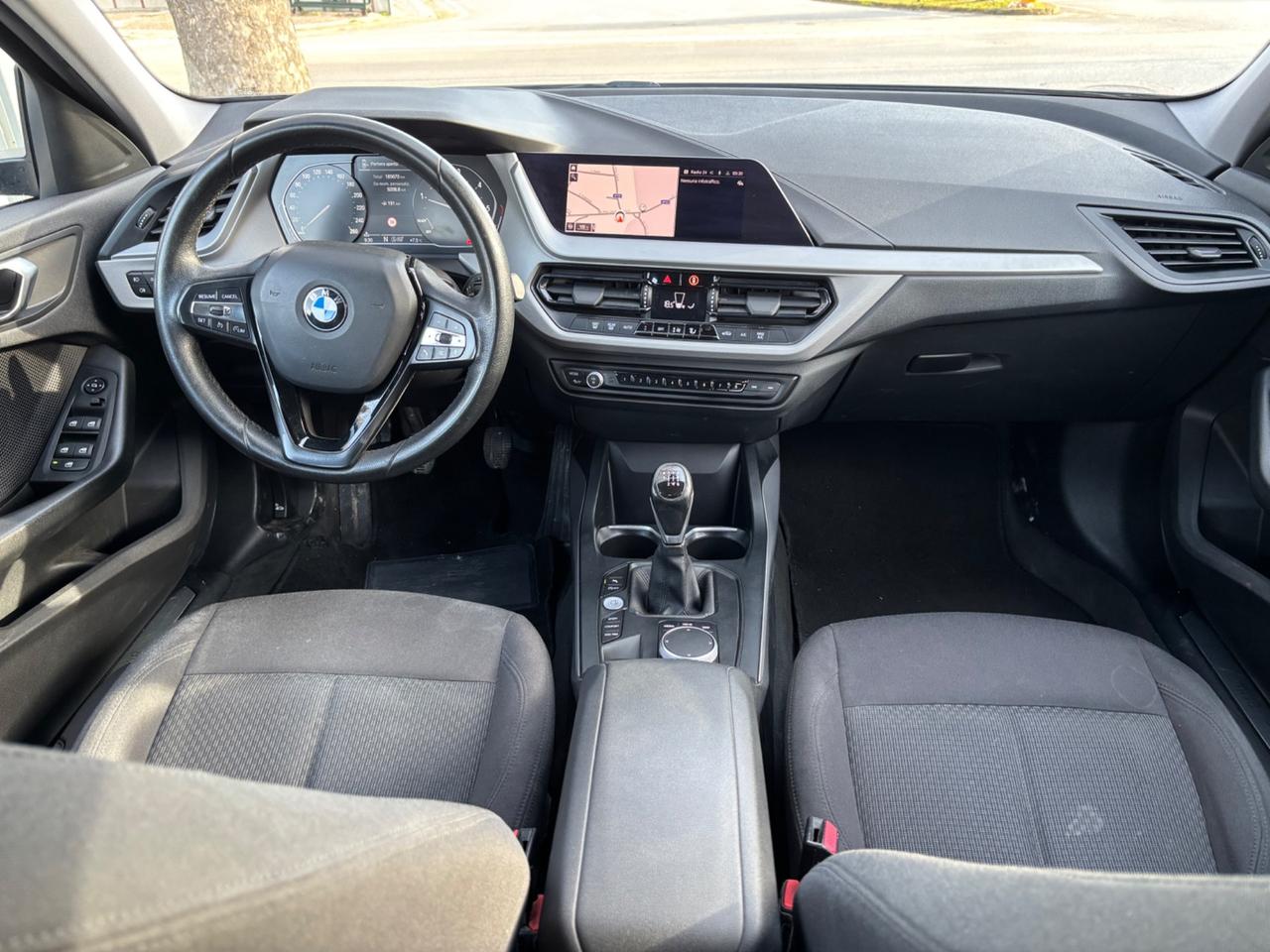Bmw 116 116d 5p. Business Advantage