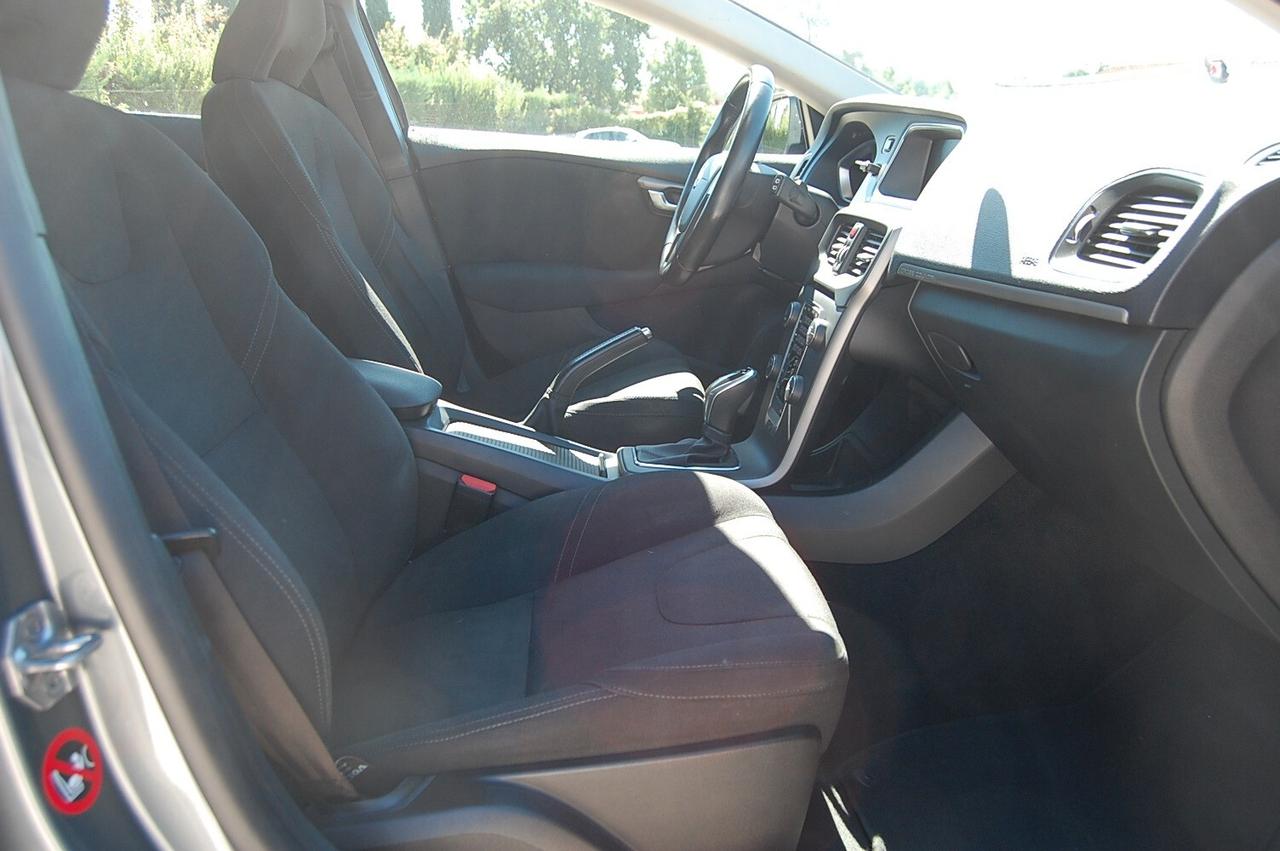 Volvo V40 Cross Country D4 Kinetic