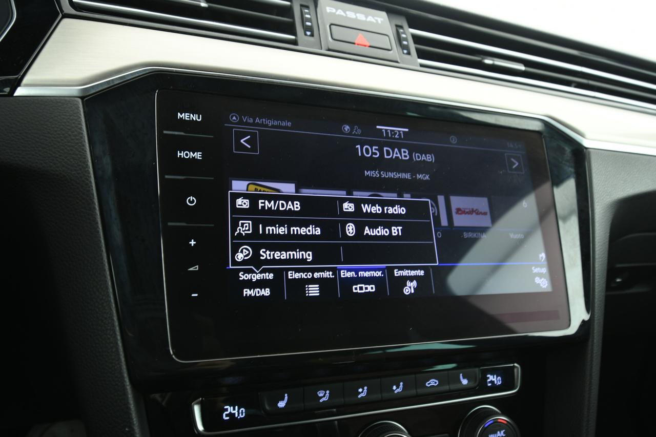 VOLKSWAGEN Passat Variant 2.0 tdi Executive 150cv dsg PELLE+ACC+APP CONNECT