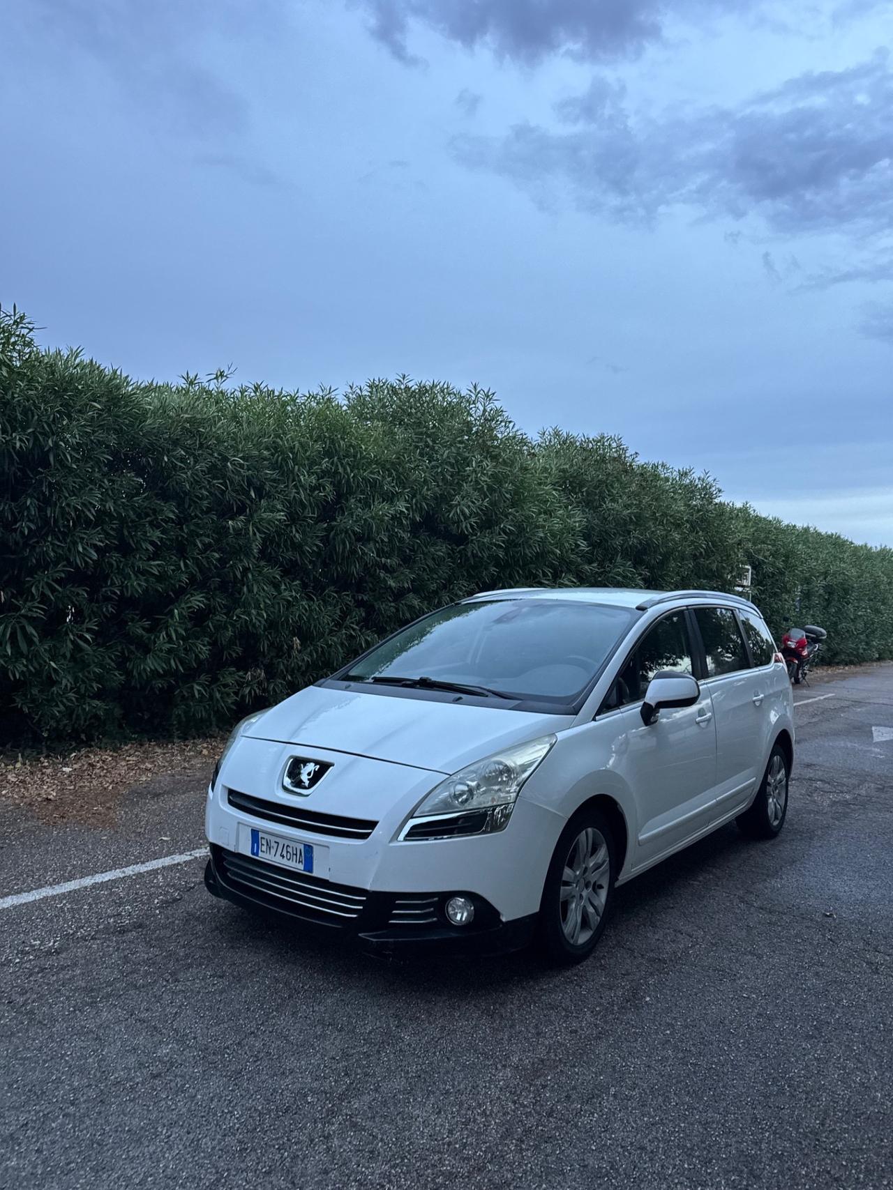 Peugeot 5008 2.0 HDi 163CV aut. Active