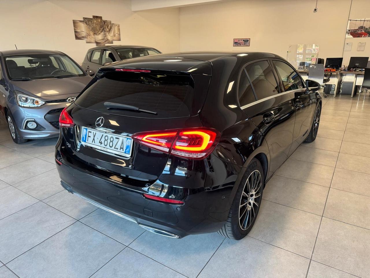 Mercedes-benz A 180 116CV AUTOMATIC SPORT 2019