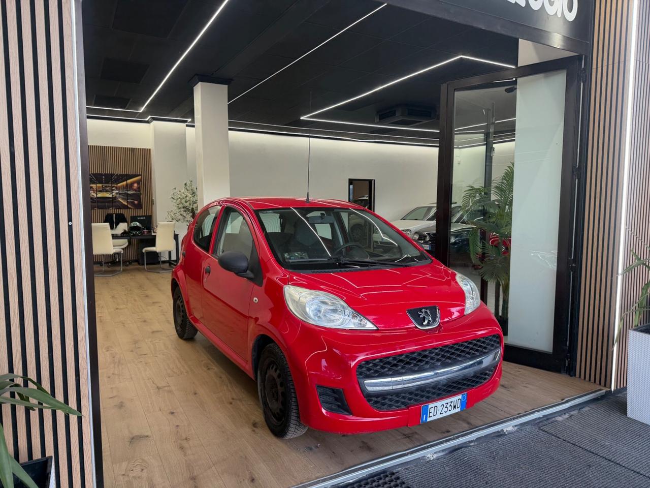 Peugeot 107 1.0 68CV 5p. Desir