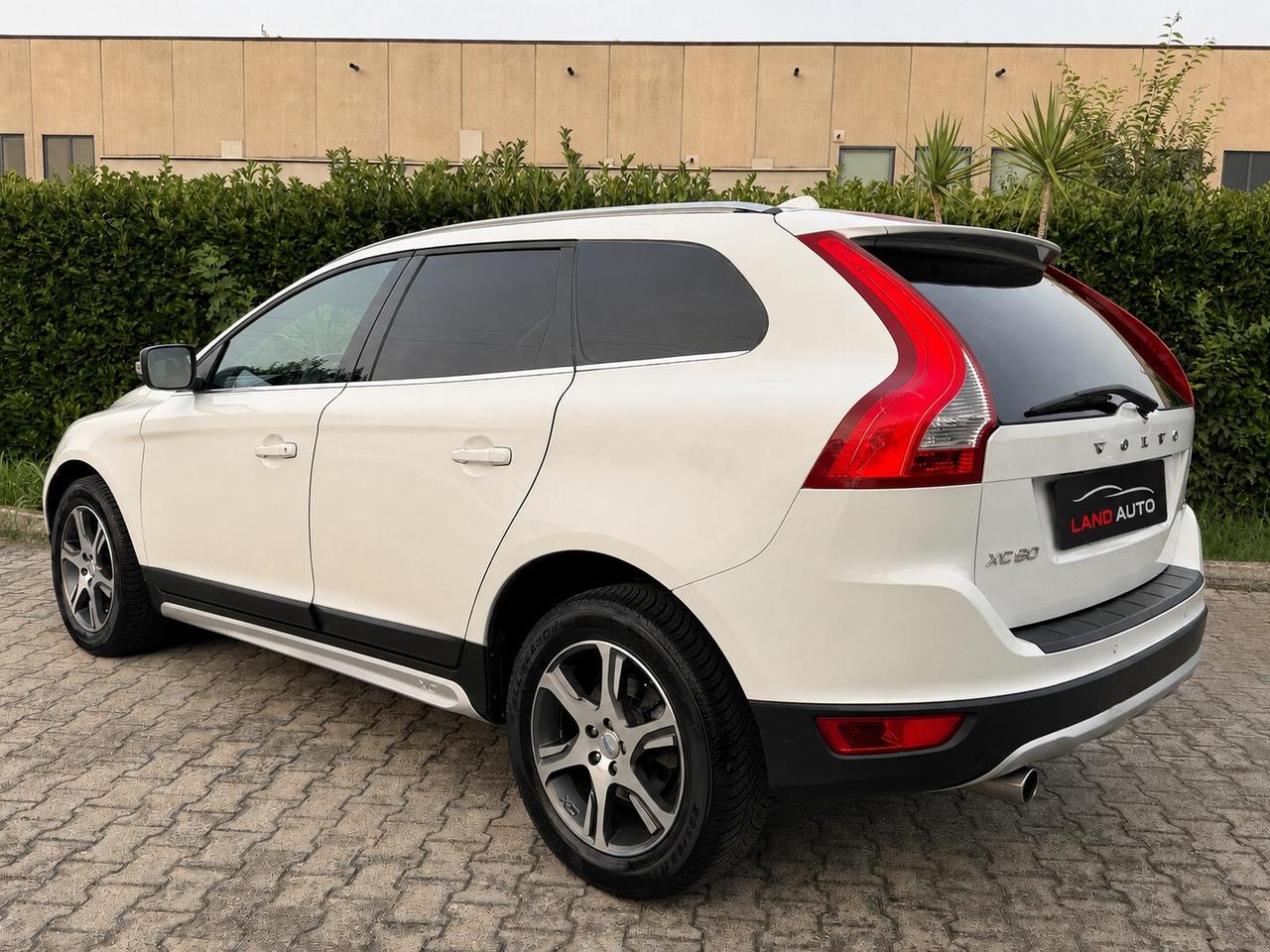 Volvo XC 60 D3 2.0 163CV 2011 - AUTOMATICA