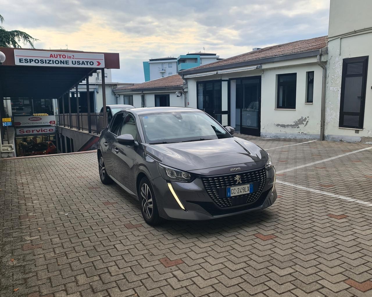 Peugeot 208 BlueHDi 100 5 porte Allure - Unicoprop.