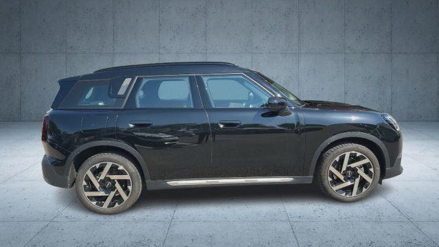 MINI Countryman C Favoured Countryman + Pacchetto M