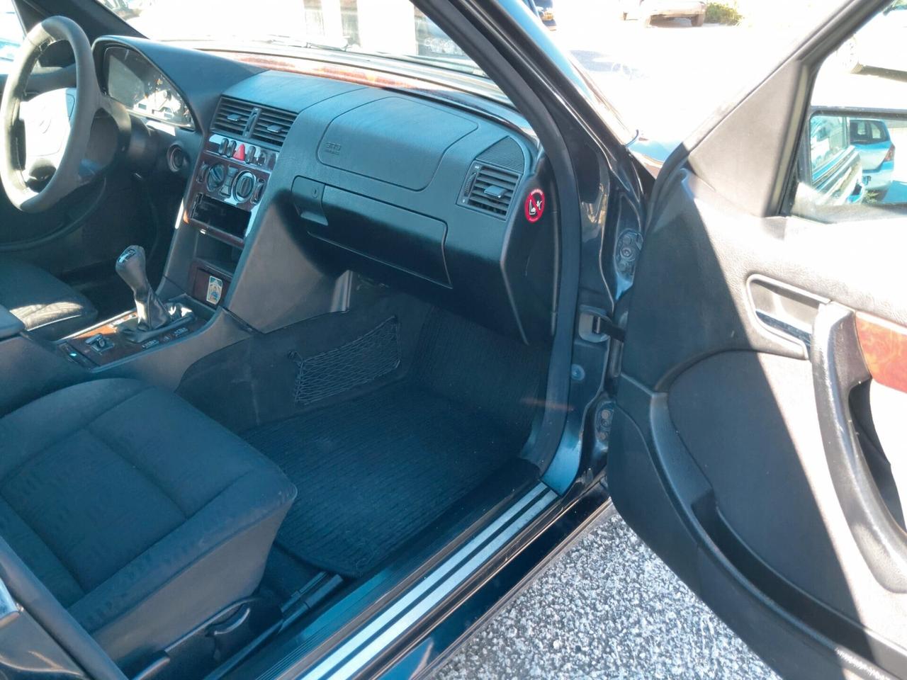 Mercedes-benz C 250 turbodiesel Elegance