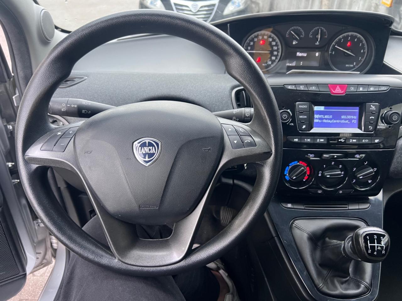 Lancia Ypsilon 1.2 69 CV 5 porte GPL Ecochic Gold