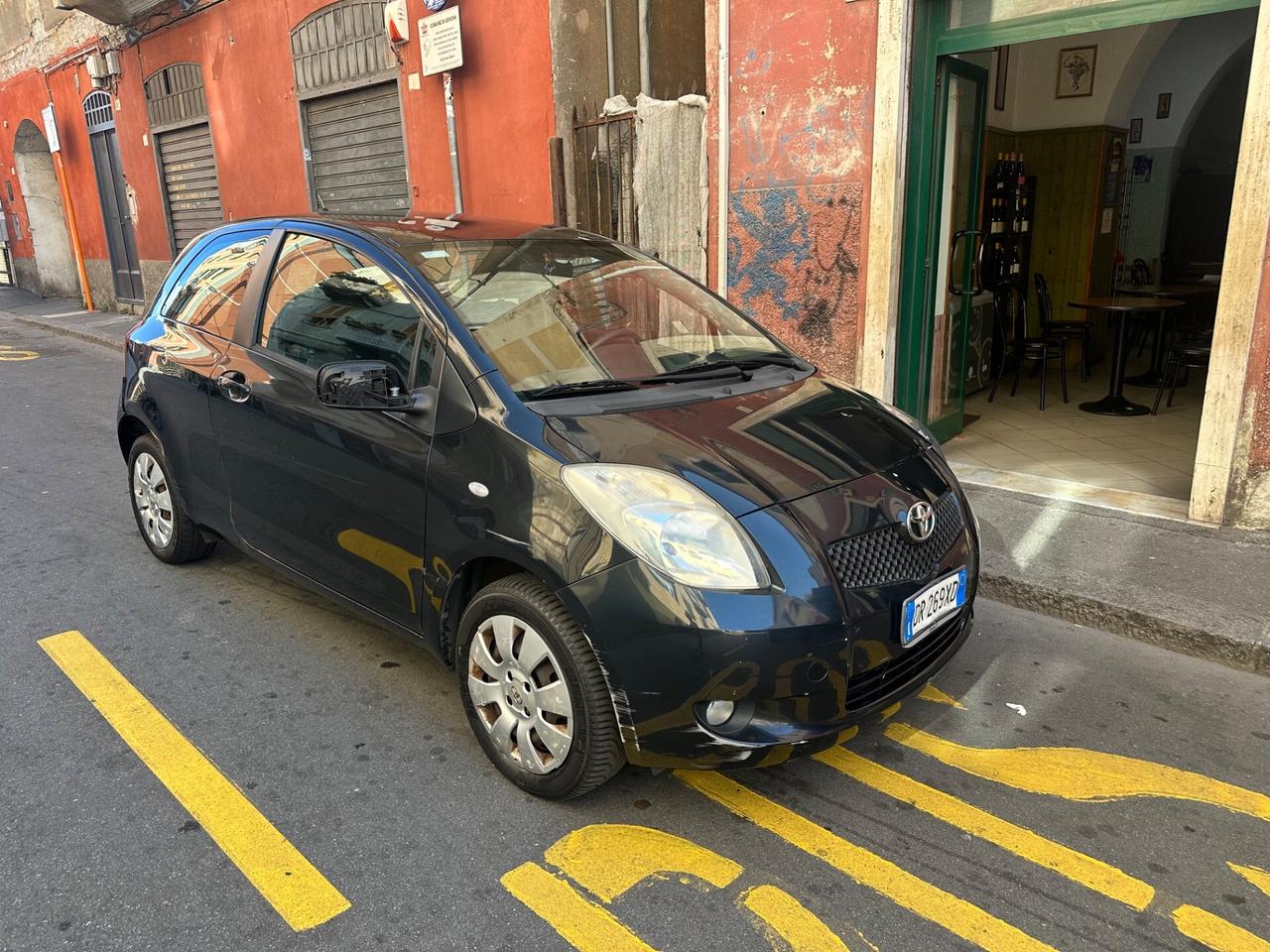 Toyota Yaris 1.0 3 porte Sol