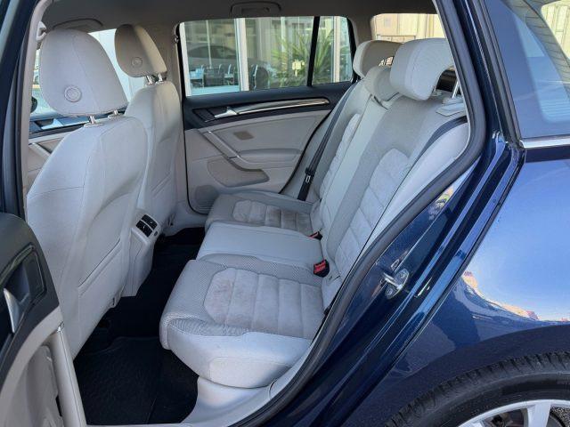 VOLKSWAGEN Golf Variant 1.6 TDI DPF Highline