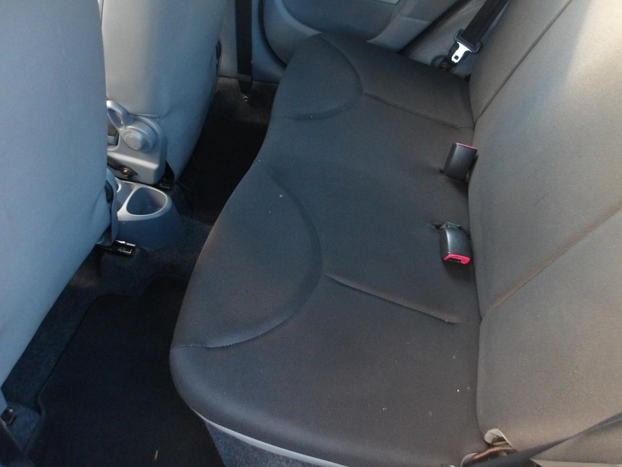 TOYOTA AYGO 1.0 BENZ-2007