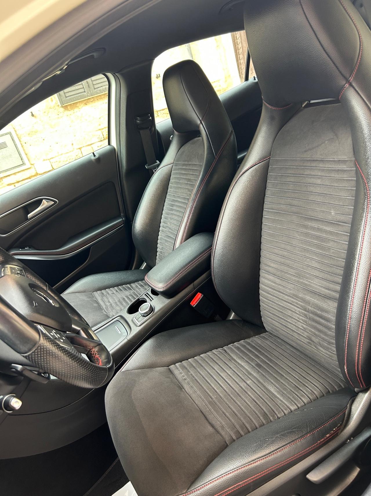 Mercedes-benz GLA 200 GLA 200 CDI Automatic 4Matic Premium