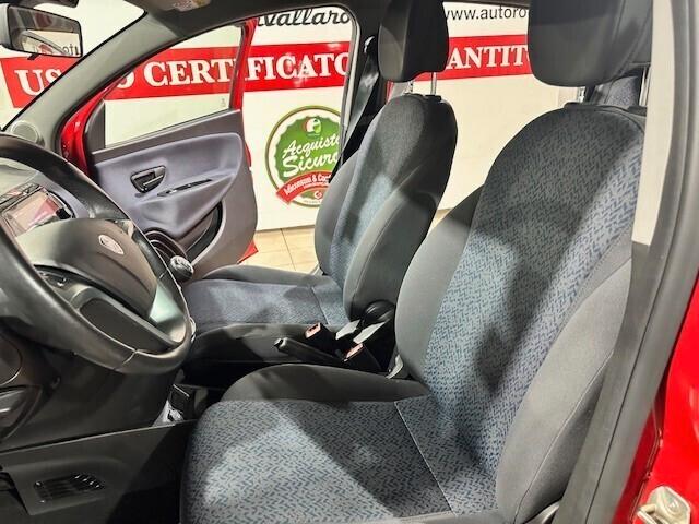 Lancia Ypsilon 1.0 FireFly 5 porte S&S Hybrid Gold