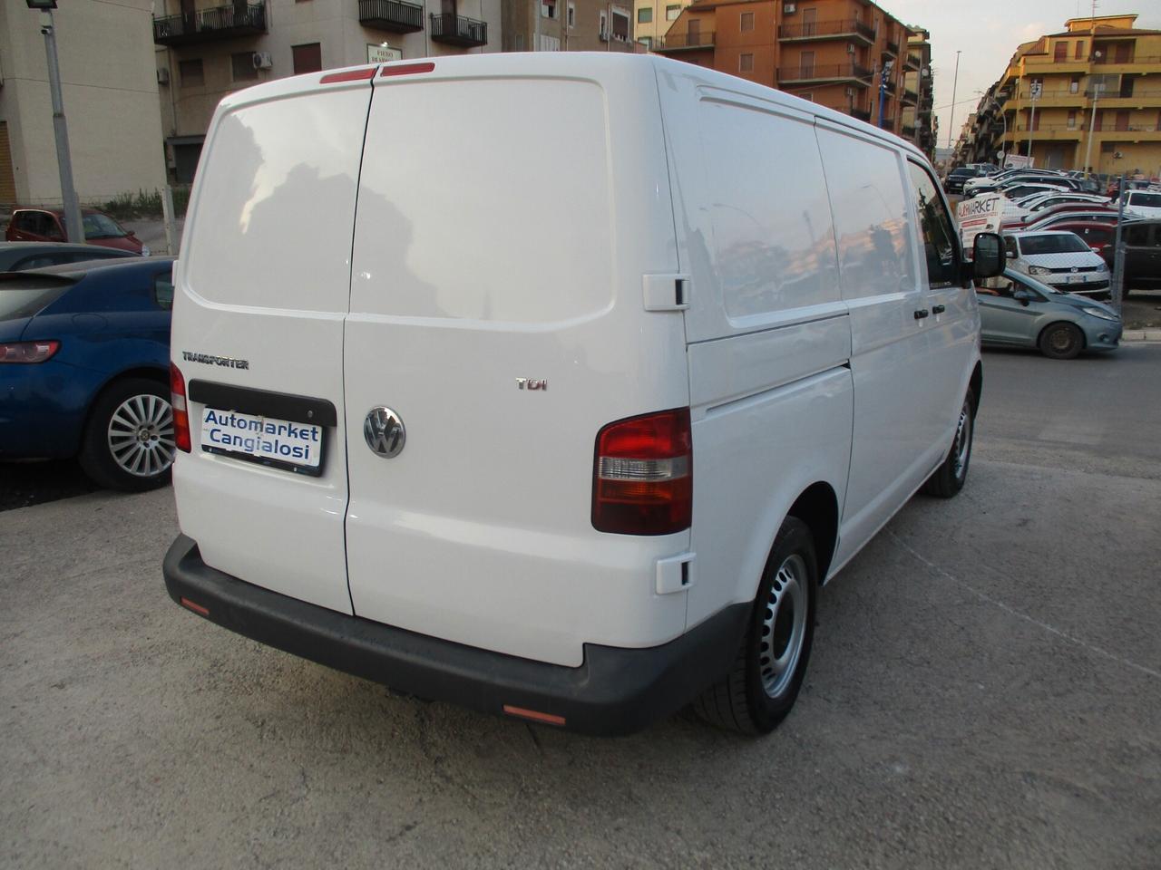 VW TRANSPORTER 2.5 TDI MOLTO BELLO 2009