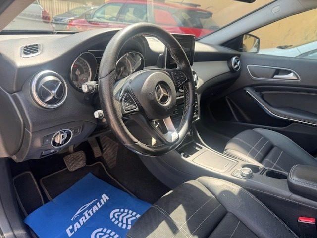 MERCEDES-BENZ GLA 200 d Automatic Premium