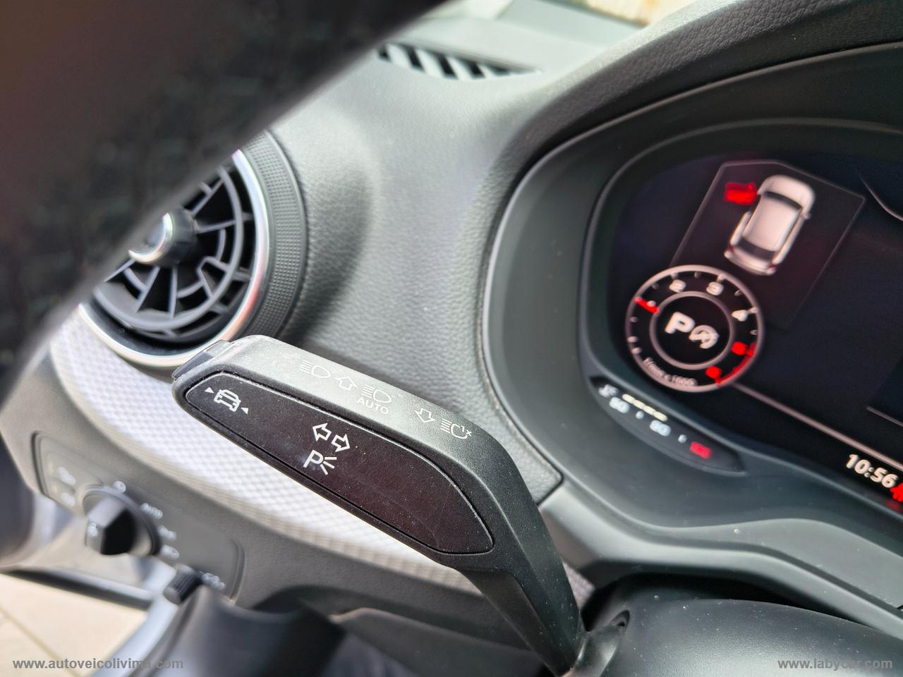 AUDI Q2 30 TDI S tronic Business Plus