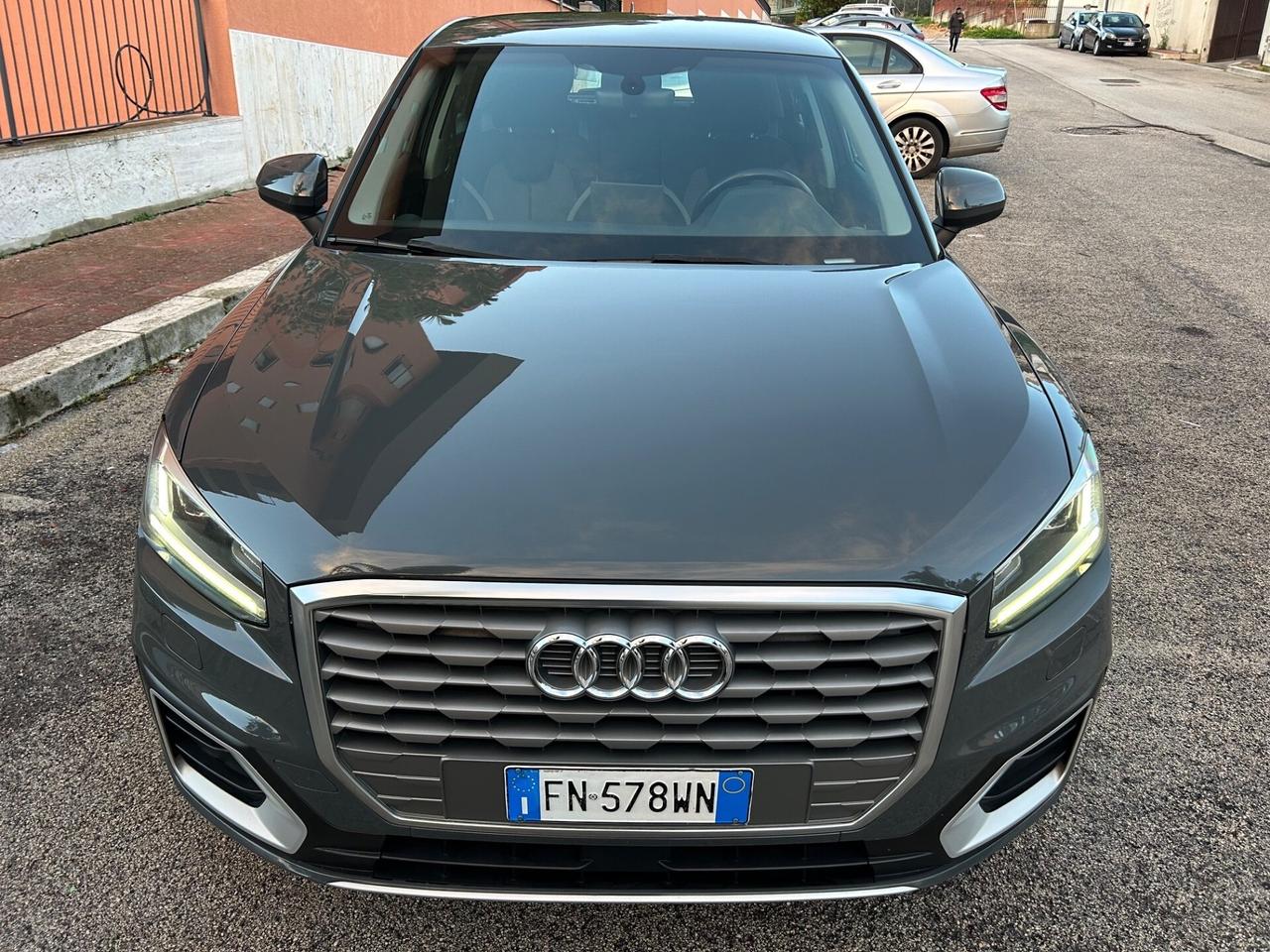 Audi Q2 1.6 TDI sport tagliandi ufficiali
