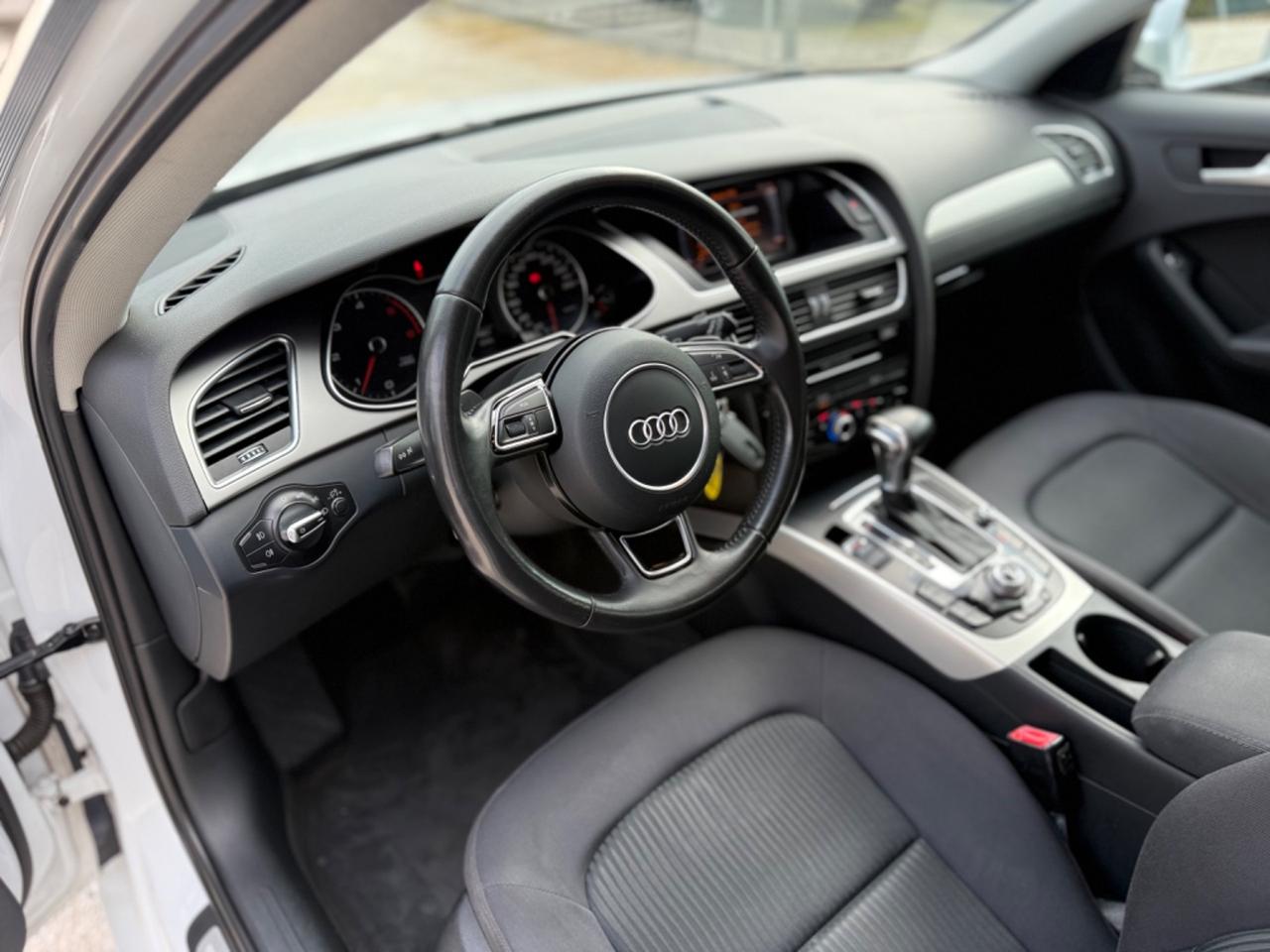 Audi A4 Avant 2.0 TDI 150 CV multitronic Ambiente Uniprop Euro5