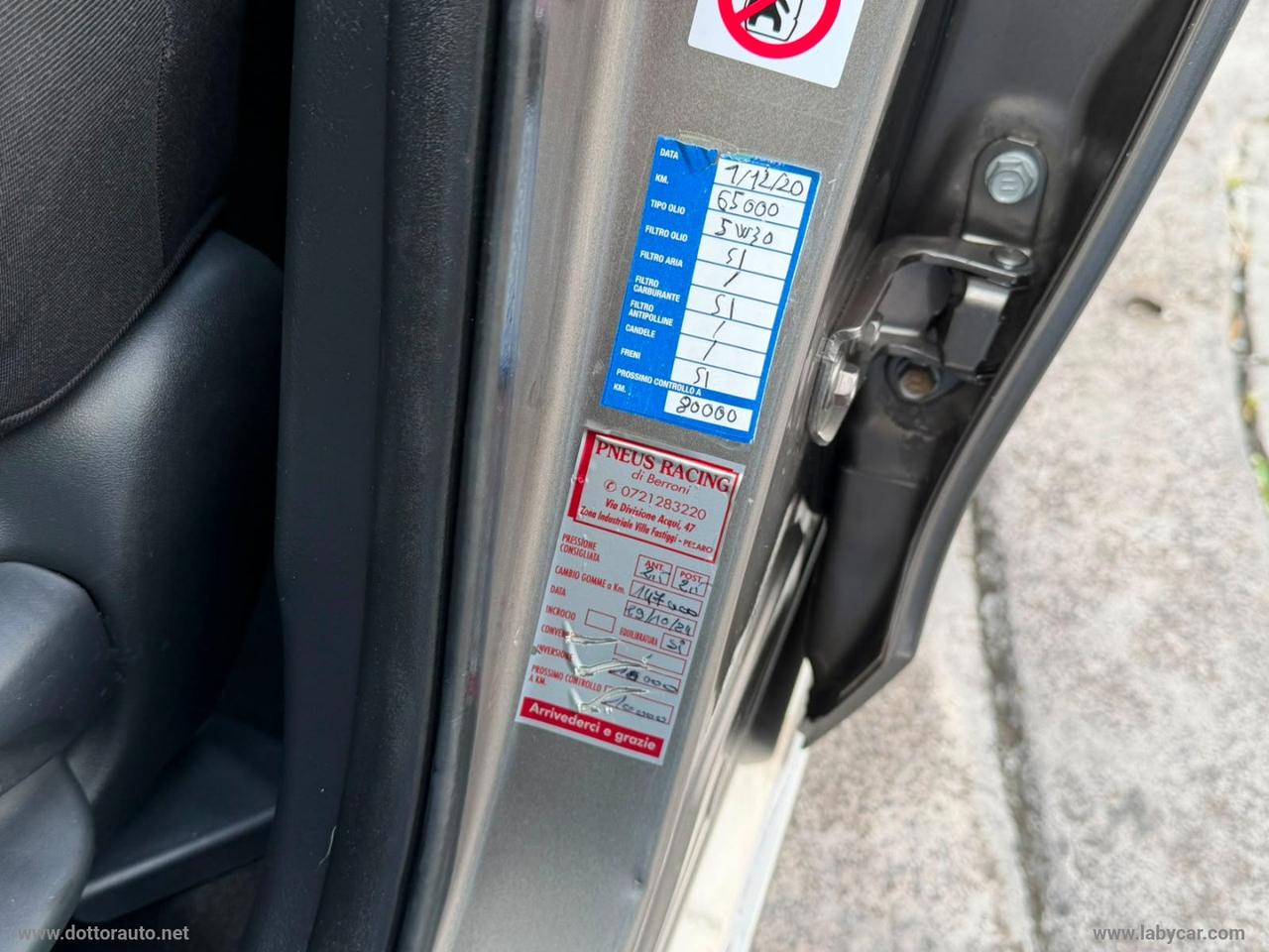 TOYOTA Yaris 1.0 5p. Lounge
