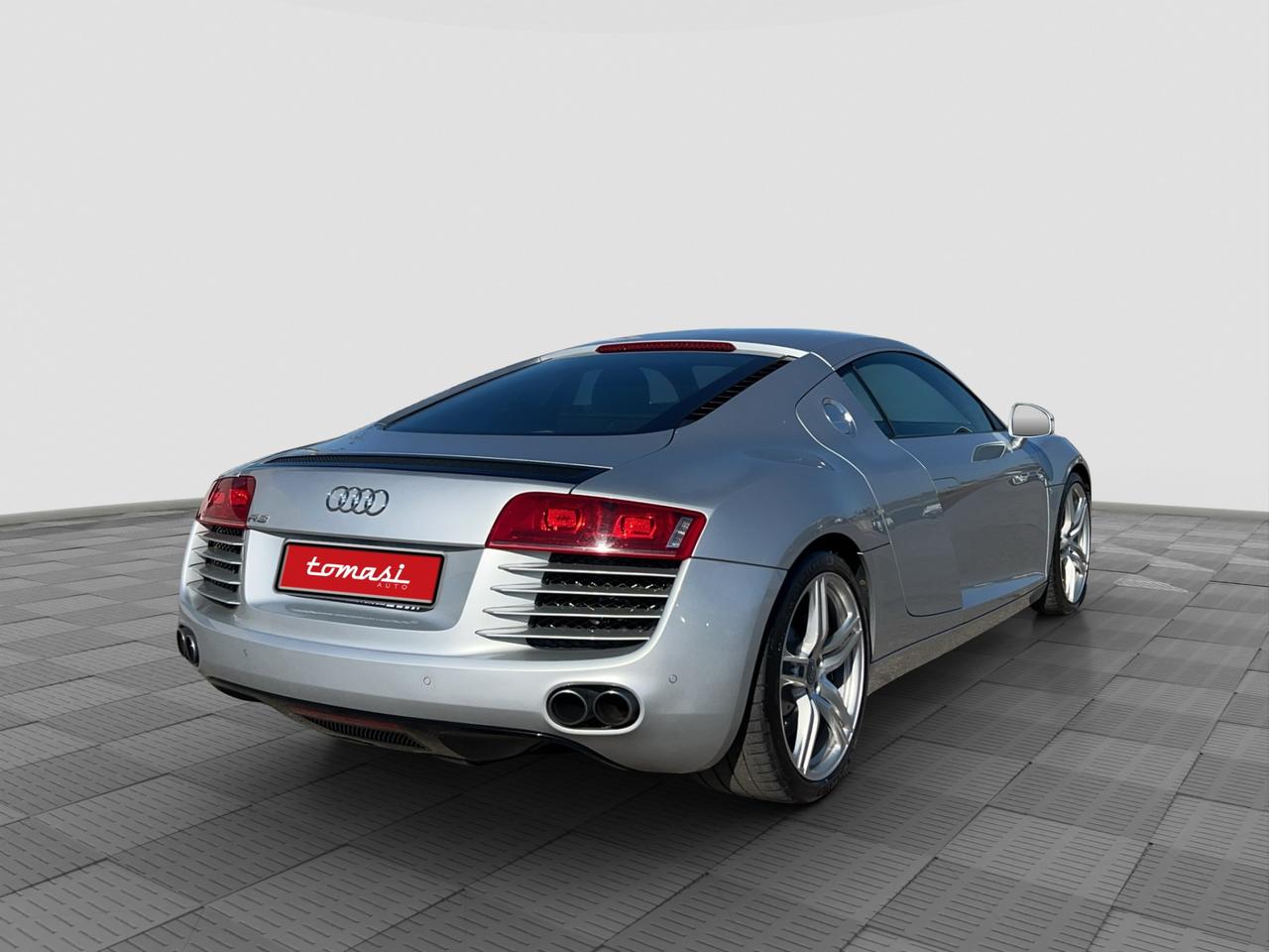 AUDI R8 4.2 V8 FSI quattro R tronic