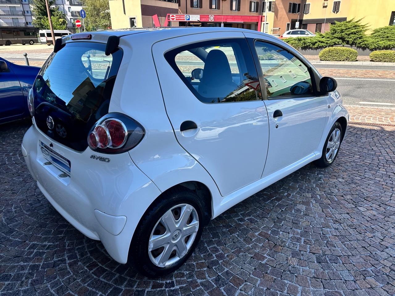 Toyota Aygo 1.0Bz 68Cv 5P Sol Connect -Uniproprietario