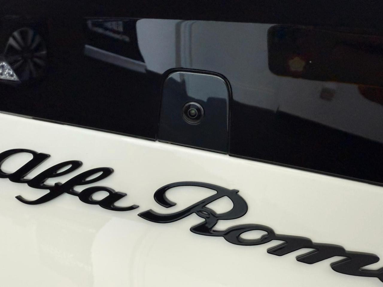 Alfa Romeo Junior 1.2 136 CV Hybrid eDCT6 Speciale